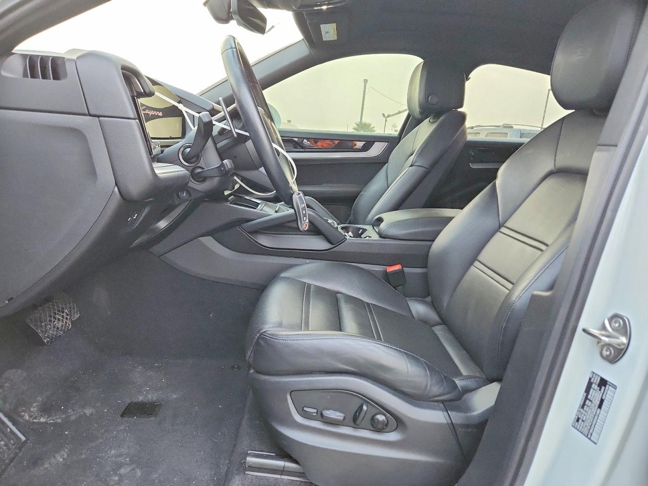 2024 Porsche Cayenne Coupe