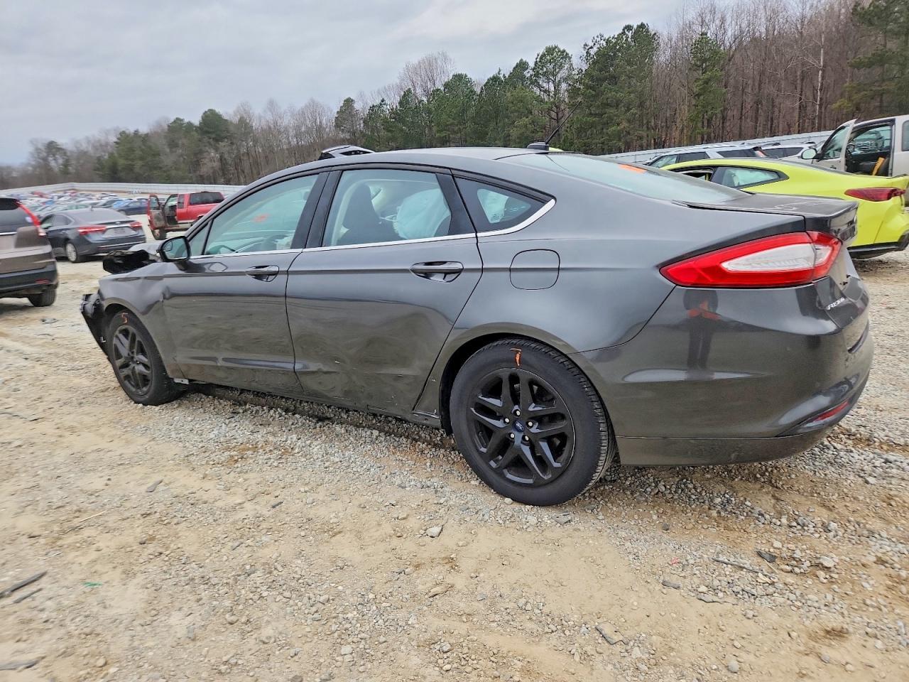 2016 Ford Fusion se