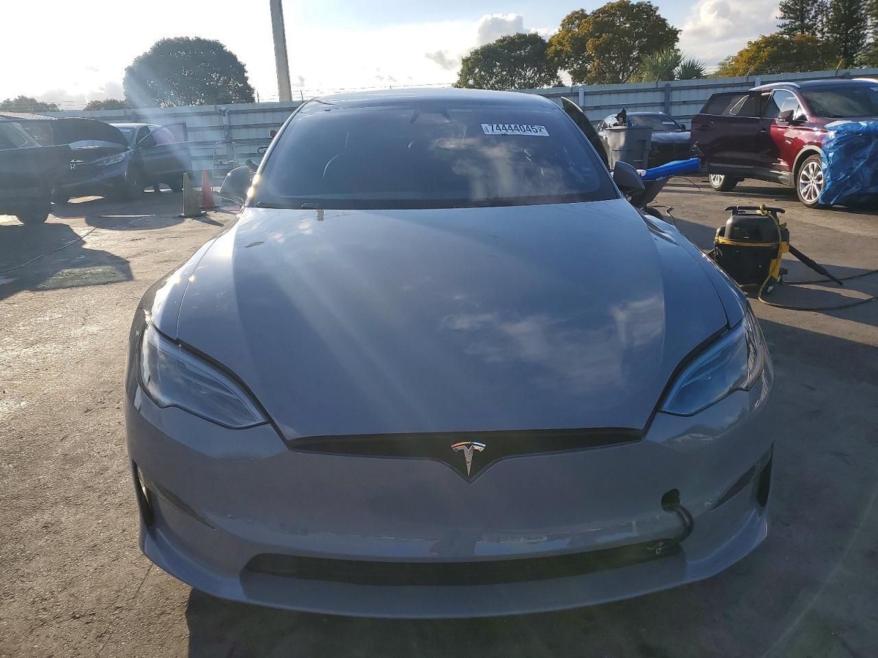 2022 Tesla Model s