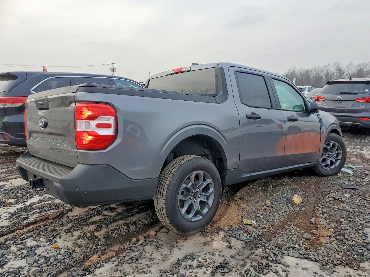 2025 Ford Maverick XLT