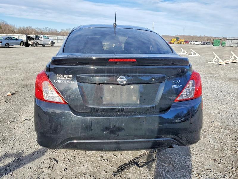 2017 Nissan Versa s