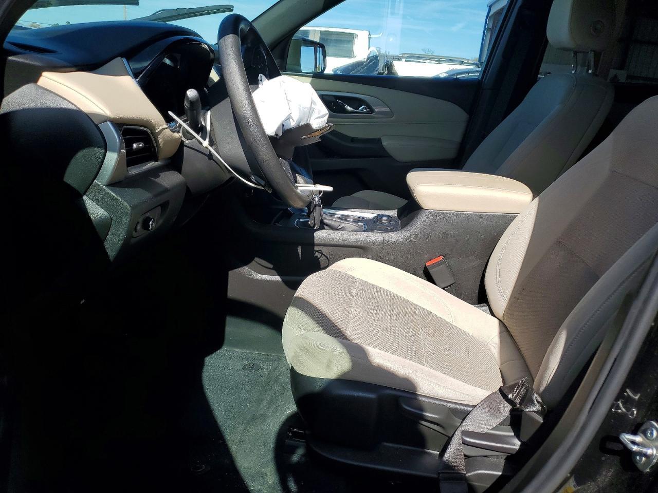 2022 Chevrolet Traverse ls