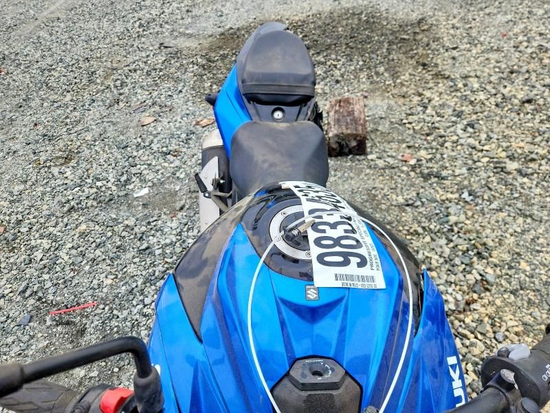 2022 Suzuki GSX-S750 M