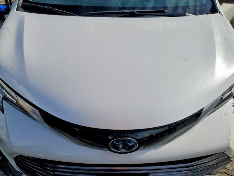 2024 Toyota Sienna Limited