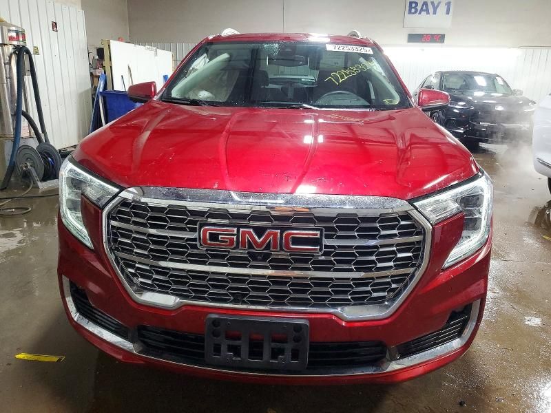 2023 GMC Terrain Denali