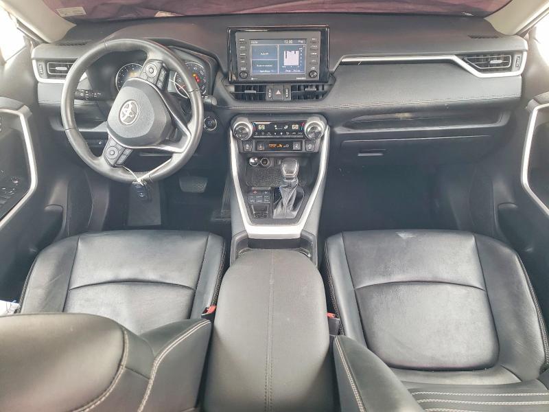 2020 Toyota Rav4 xle Premium