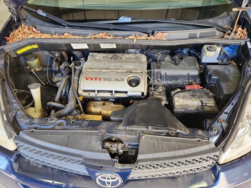 2004 Toyota Sienna ce