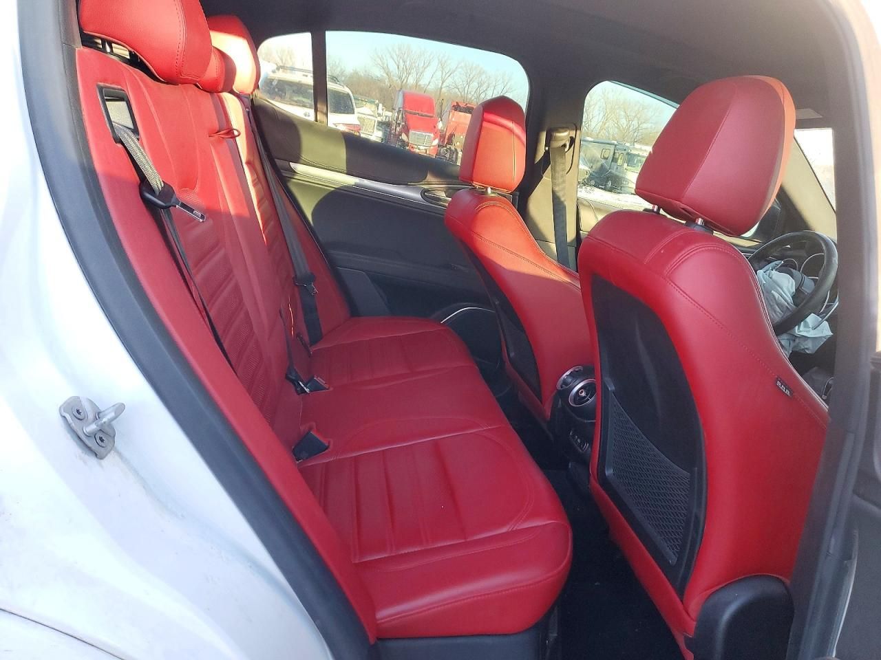 2022 Alfa Romeo Stelvio ti