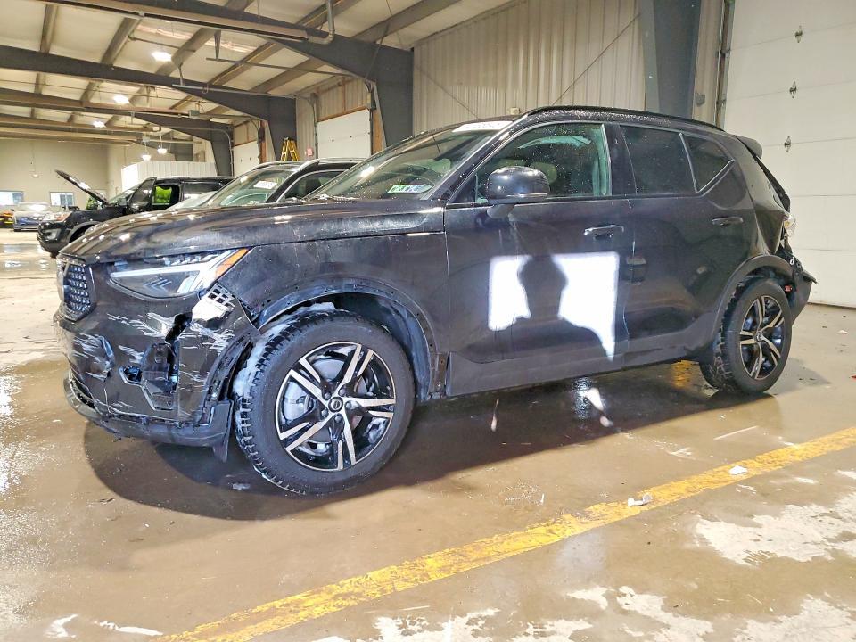 2024 Volvo Xc40 Core