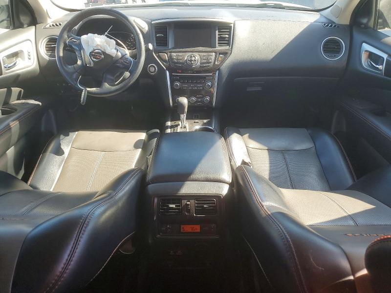 2019 Nissan Pathfinder sl