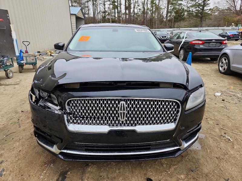 2018 Lincoln Continental Premiere