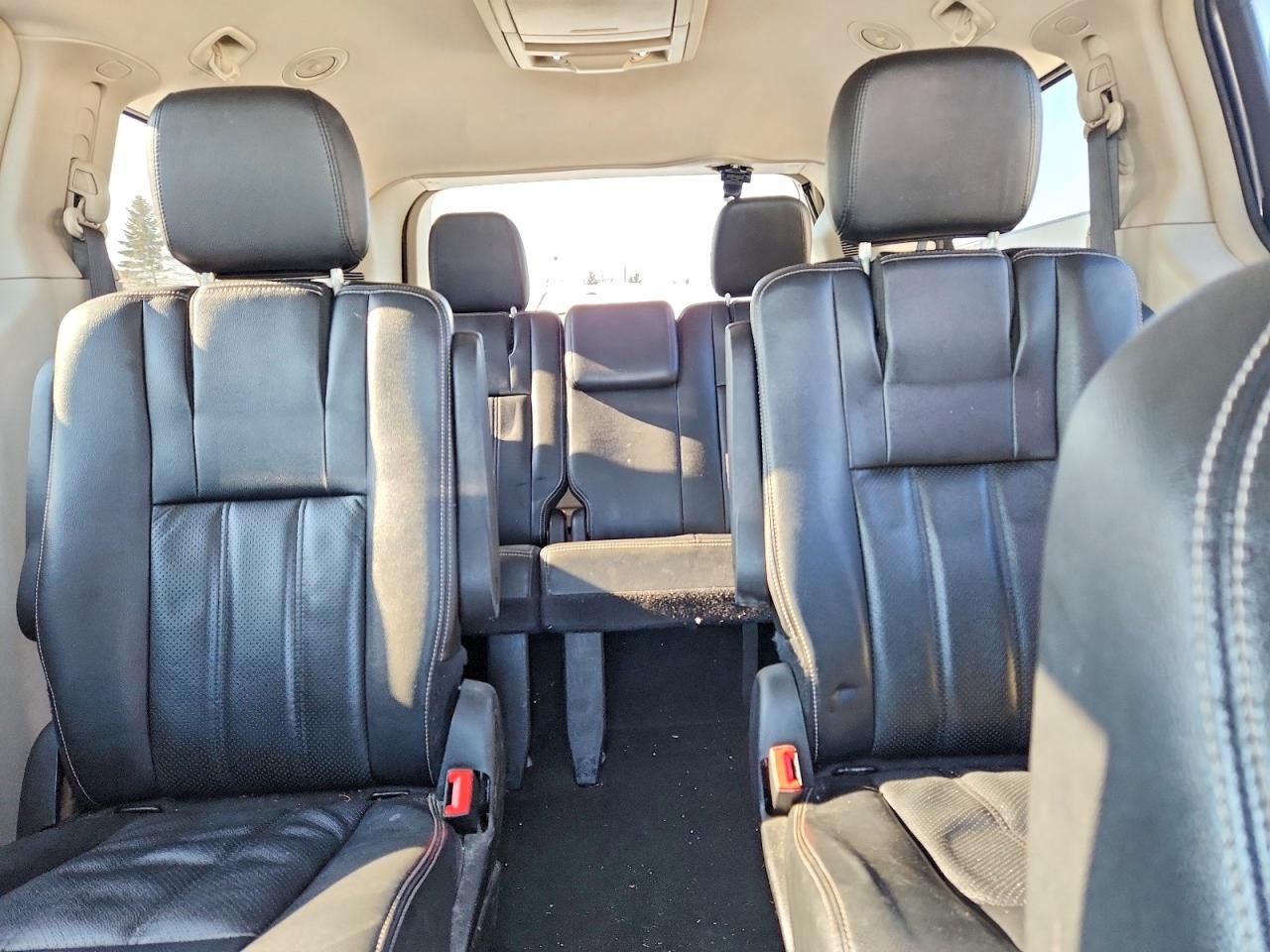 2016 Dodge Grand Caravan Crew