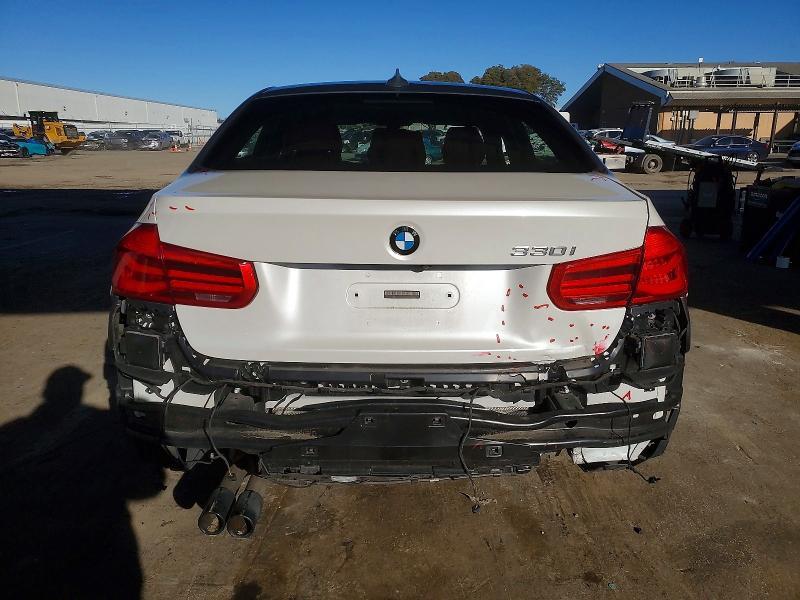 2018 BMW 330 i