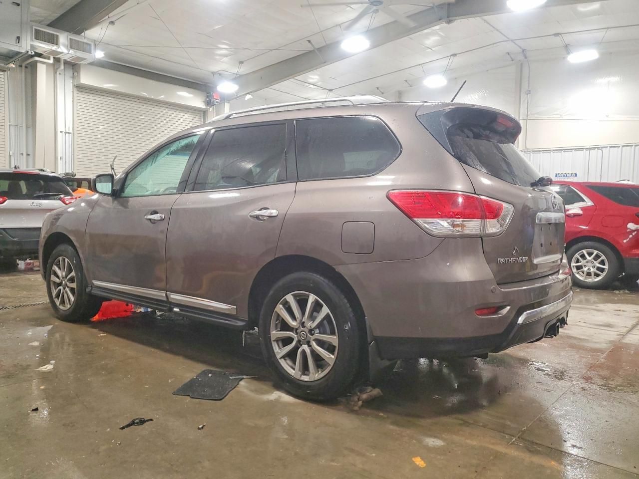 2014 Nissan Pathfinder s