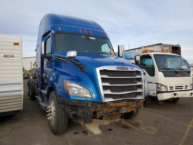 2019 Freightliner Cascadia 126 Truck Cab AND Chassis