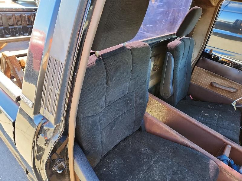 1986 Toyota Pickup Base