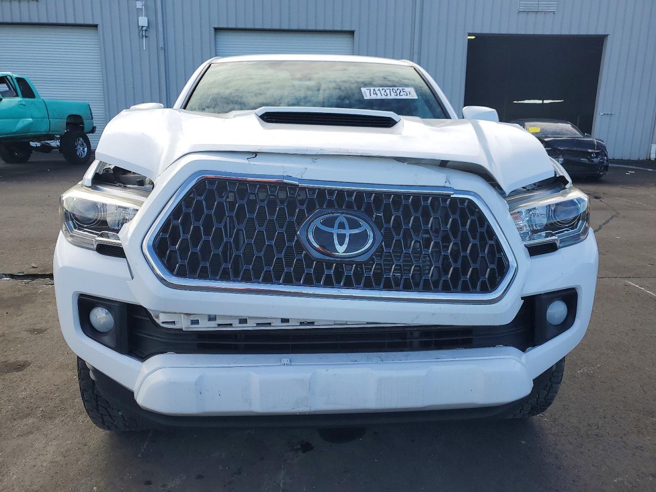 2019 Toyota Tacoma TRD Sport