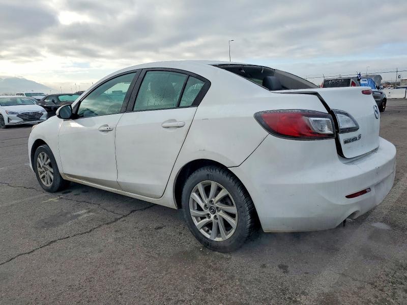 2013 Mazda 3 I