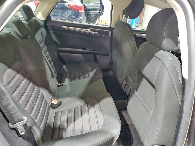 2017 Ford Fusion se Hybrid