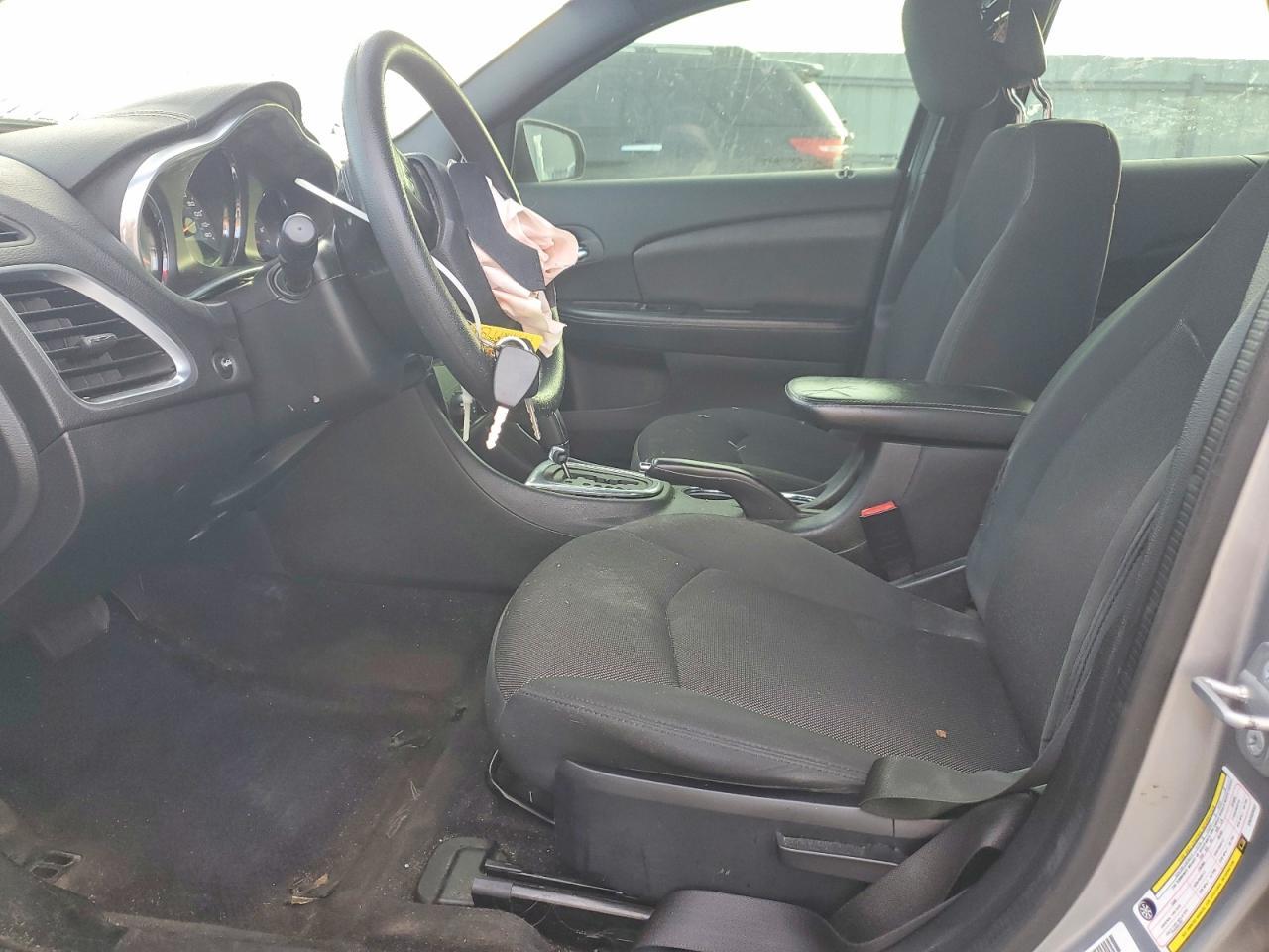 2014 Dodge Avenger se
