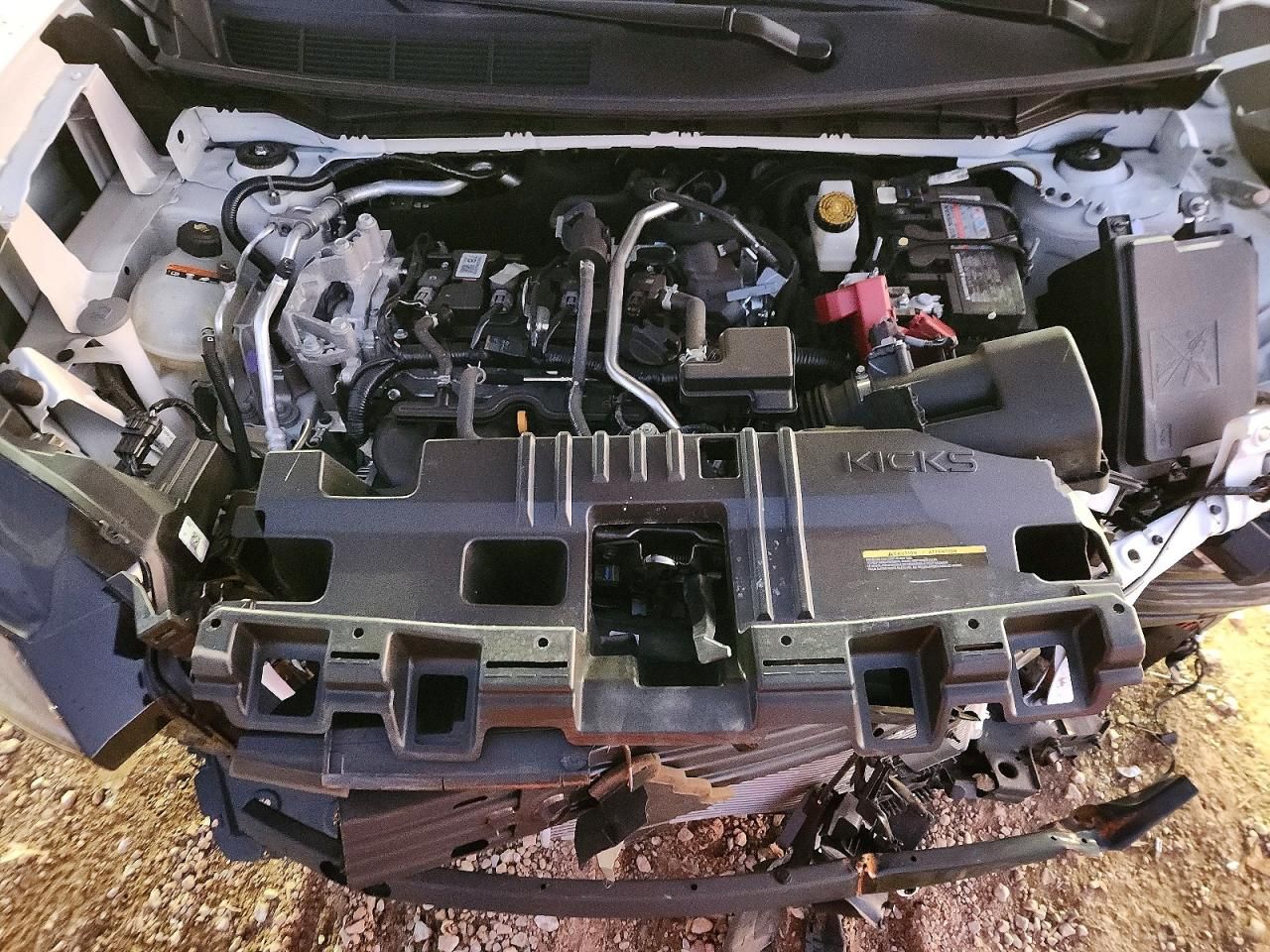 2025 Nissan Kicks sv