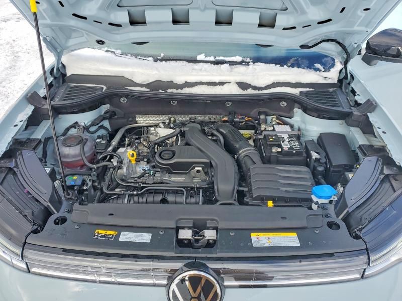 2025 Volkswagen Taos se Black