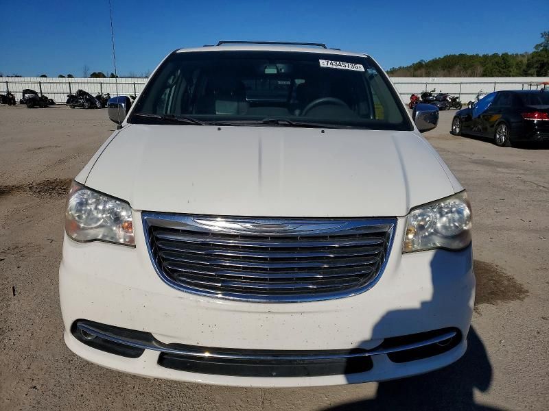 2012 Chrysler Town & Country Touring l