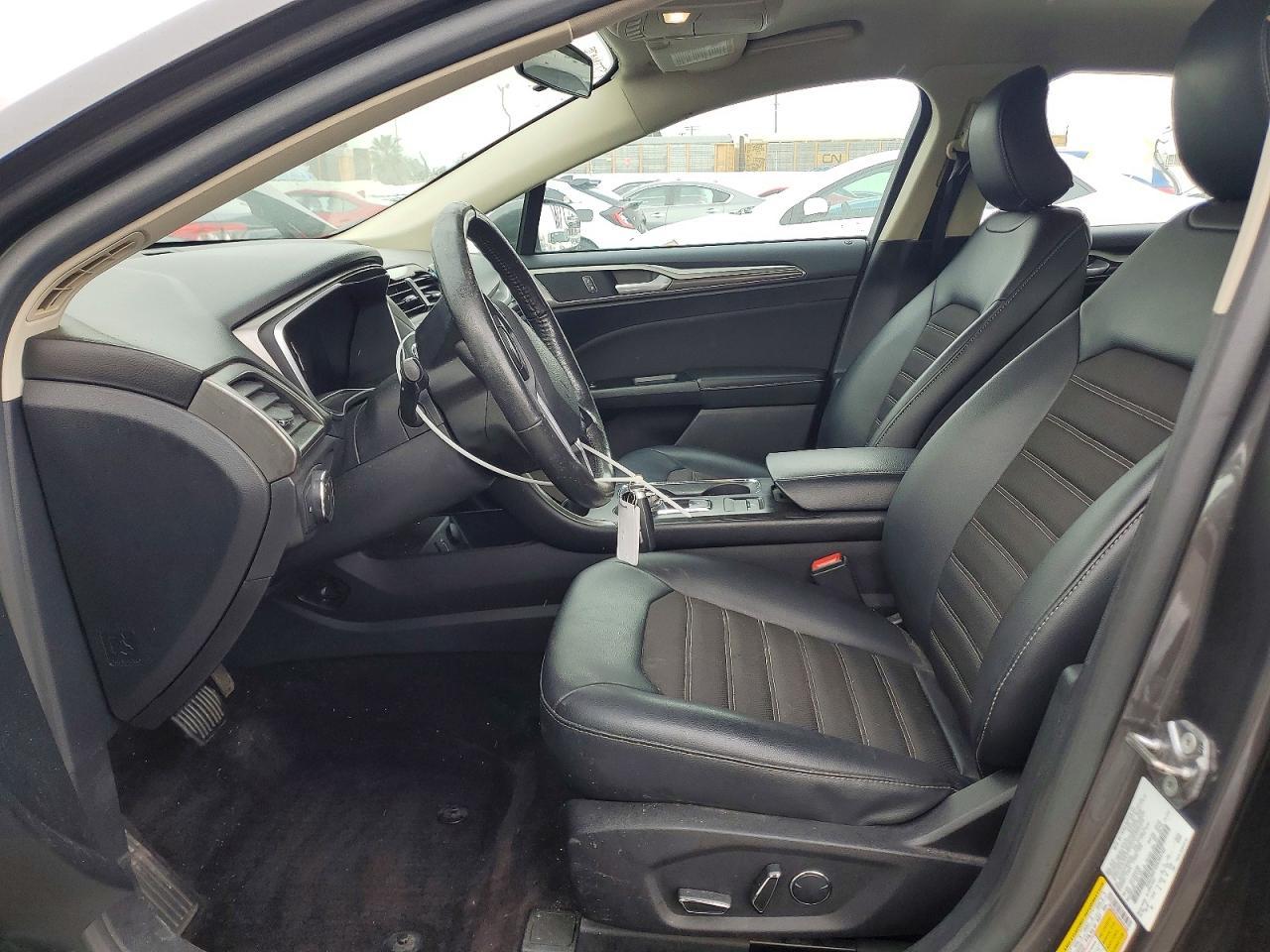 2017 Ford Fusion se