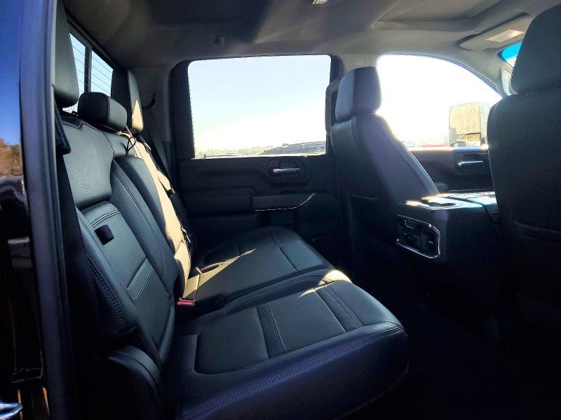 2023 GMC Sierra K2500 Denali