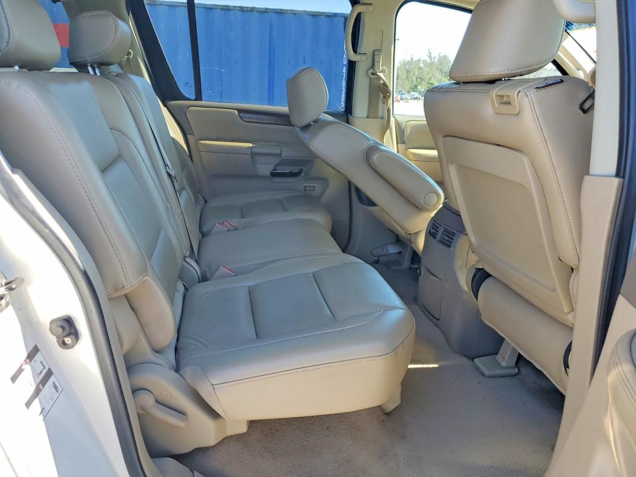 2008 Nissan Armada se