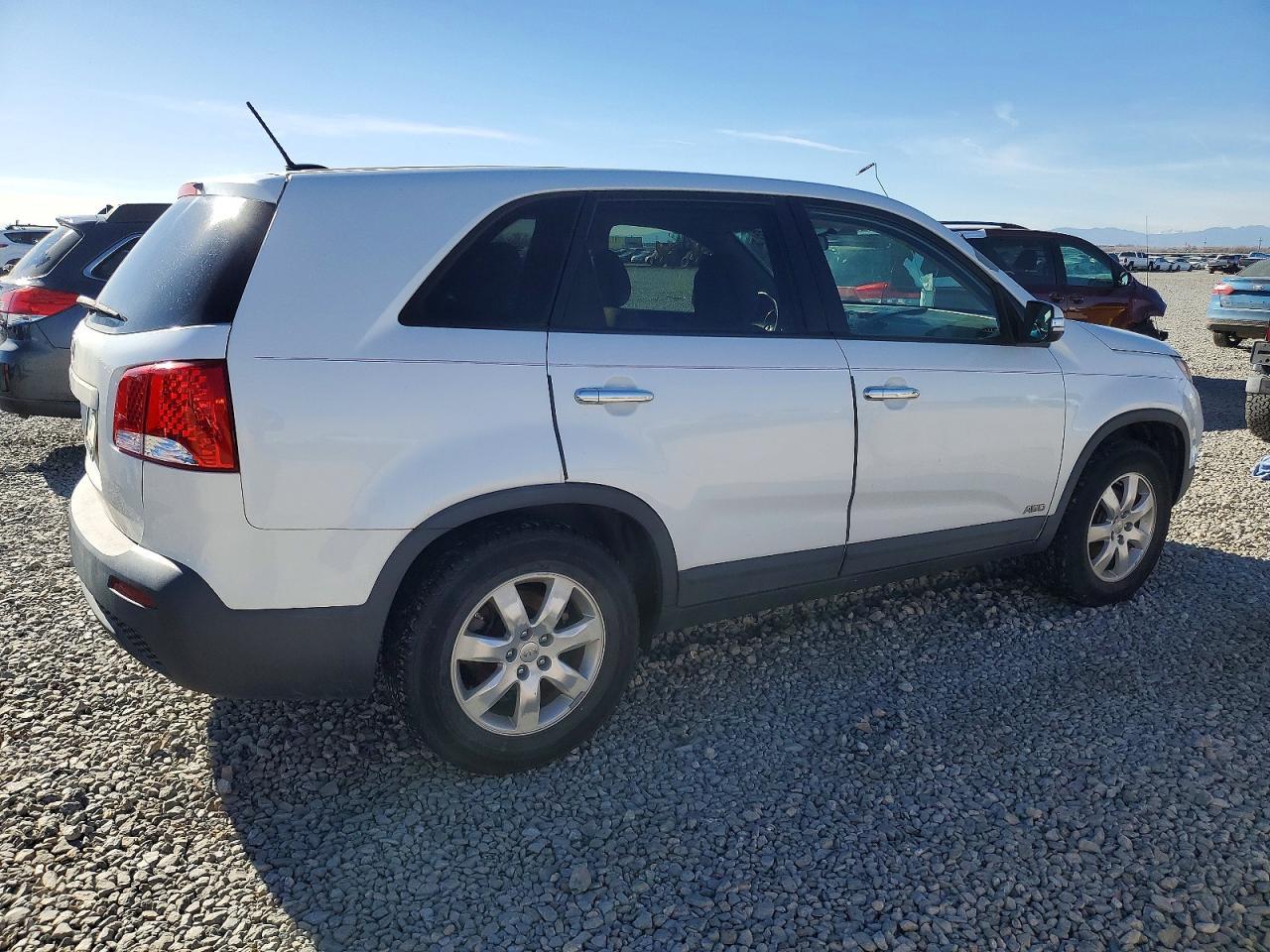 2013 KIA Sorento lx