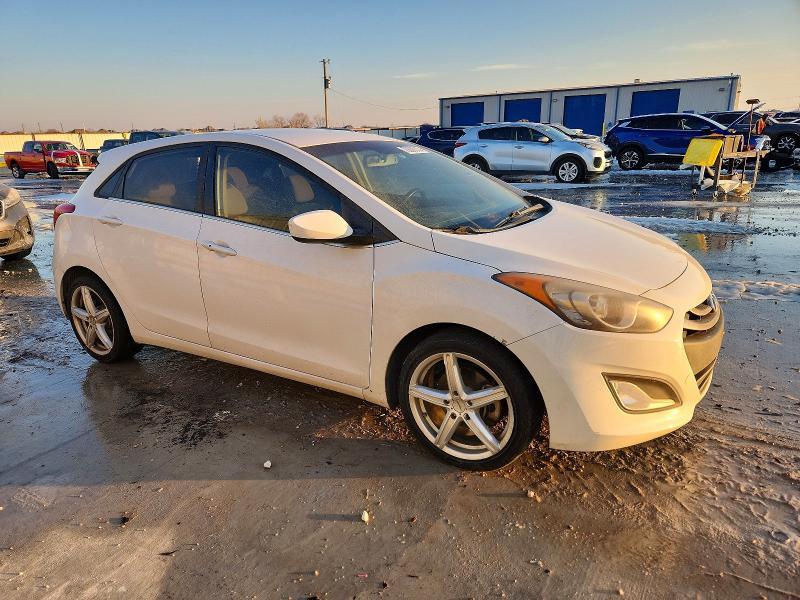 2013 Hyundai Elantra gt Base