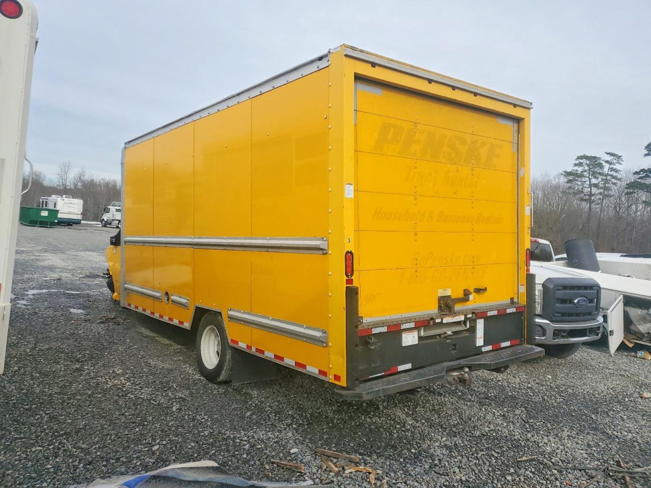 2018 GMC Savana BOX Truck