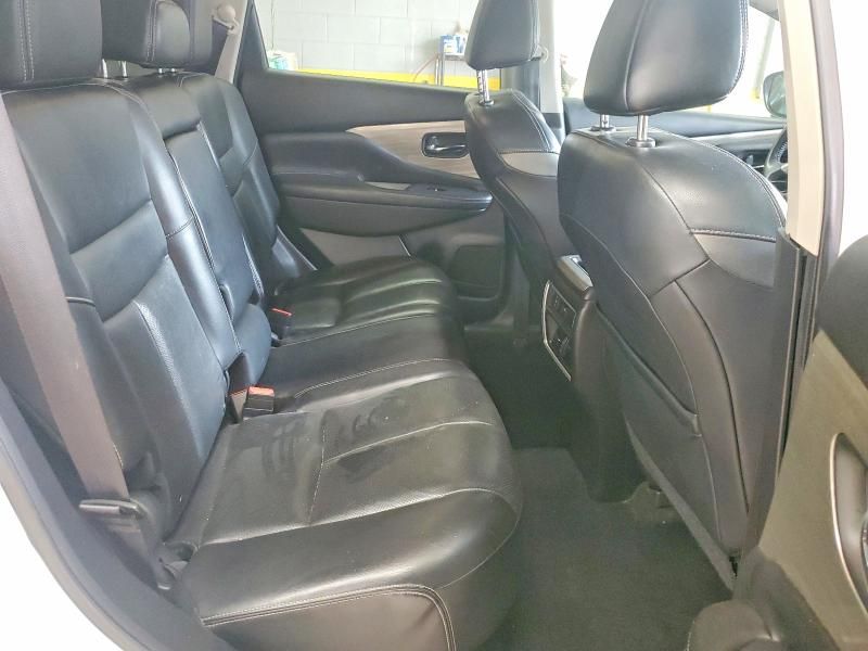 2018 Nissan Murano s