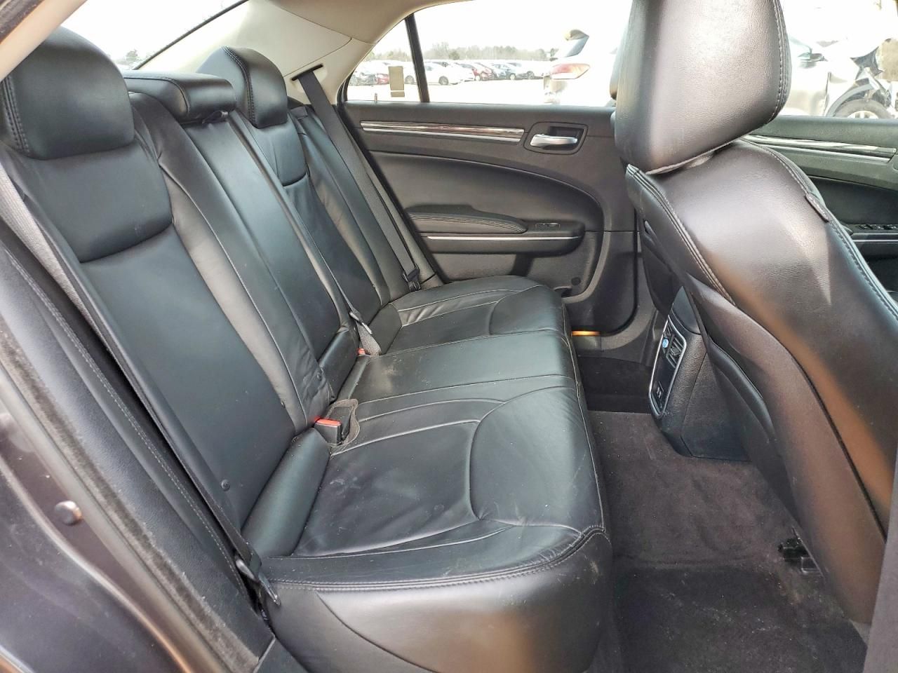 2016 Chrysler 300 Limited