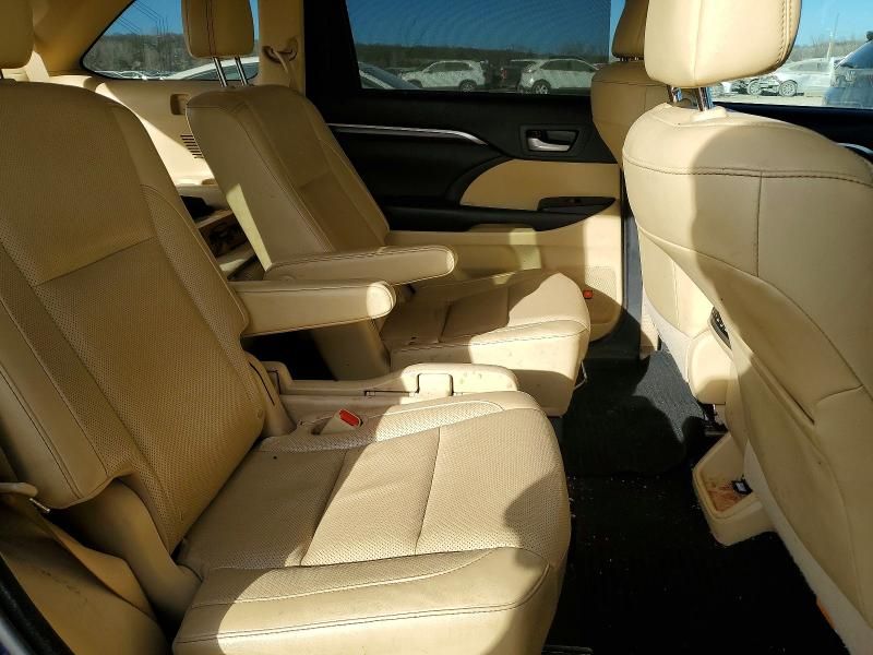 2016 Toyota Highlander Limited