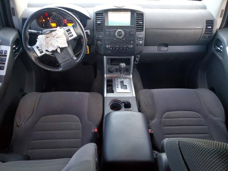 2011 Nissan Pathfinder s