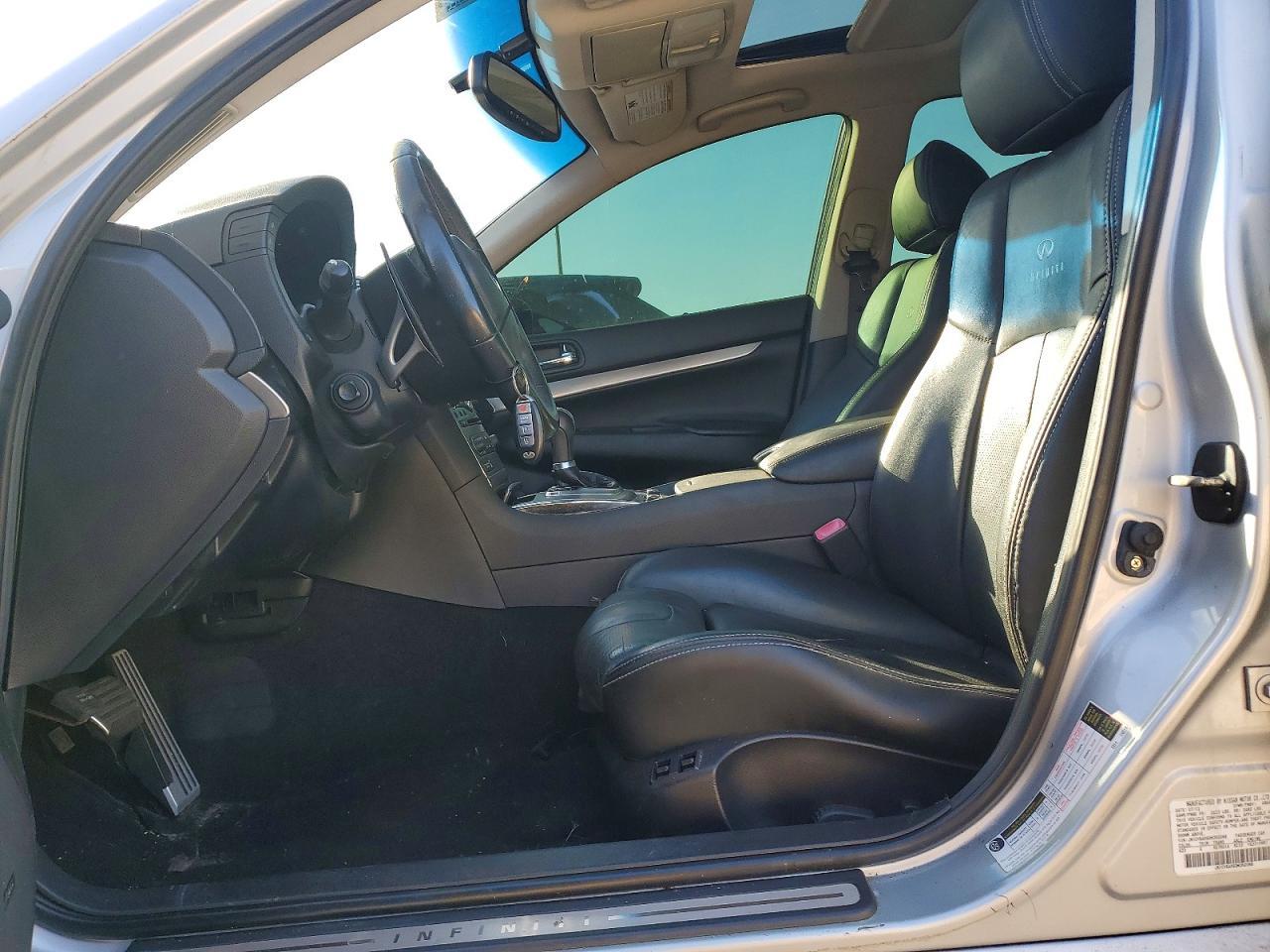 2013 Infiniti G37