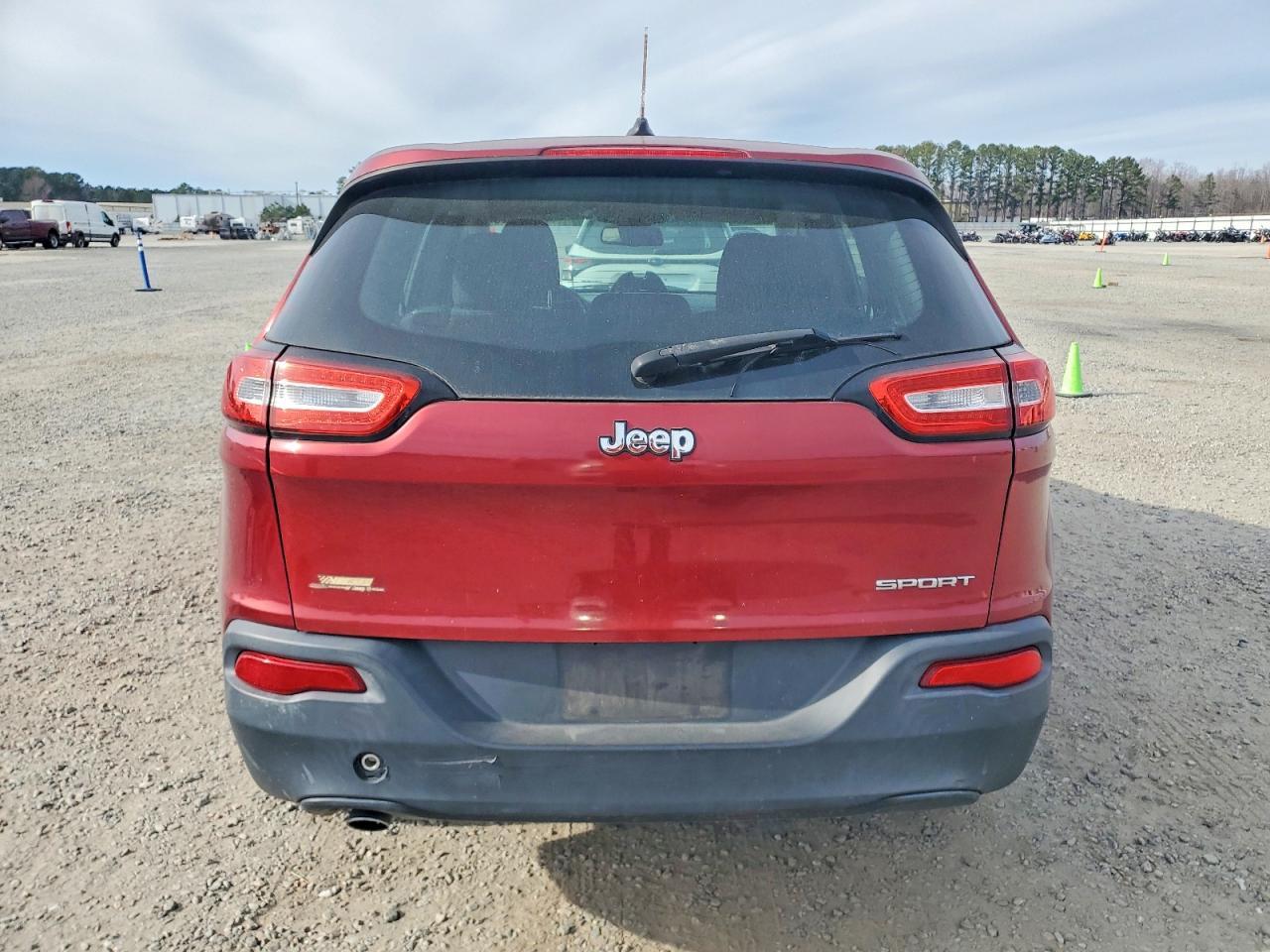 2015 Jeep Cherokee Sport