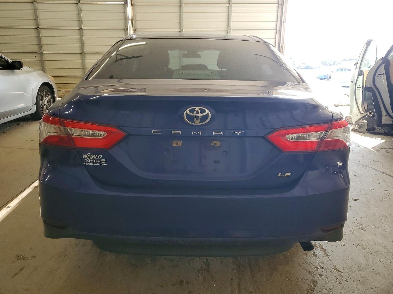 2018 Toyota Camry le