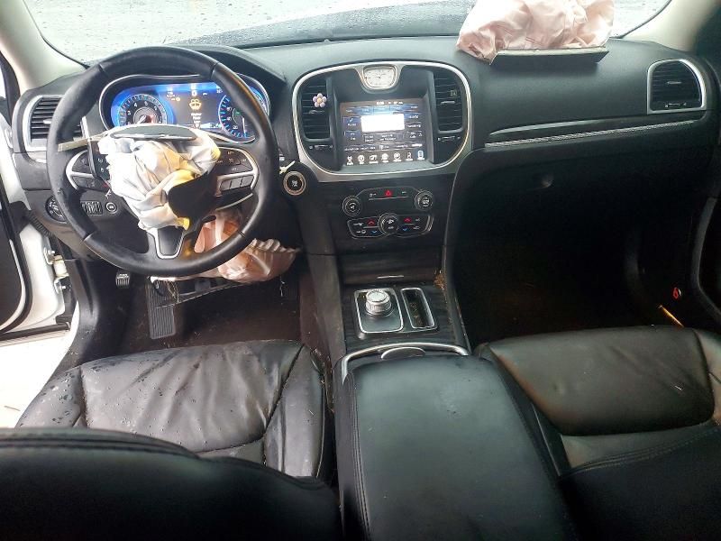 2016 Chrysler 300 Limited