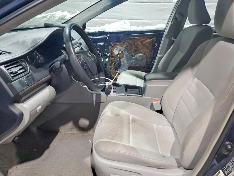 2015 Toyota Camry le