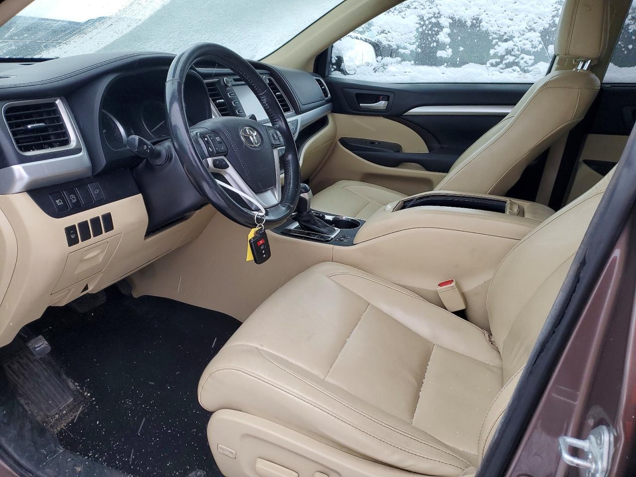 2017 Toyota Highlander se