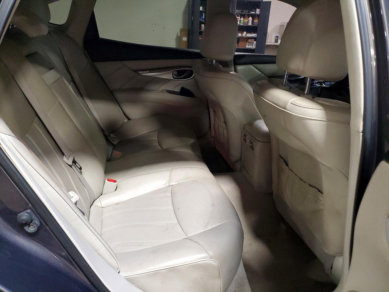 2012 Infiniti M37 x