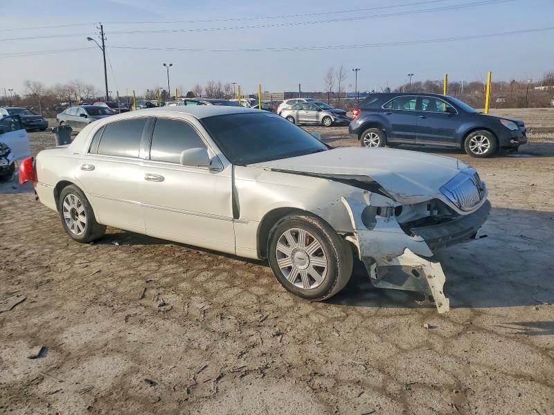 2006 Lincoln Town car Signature
