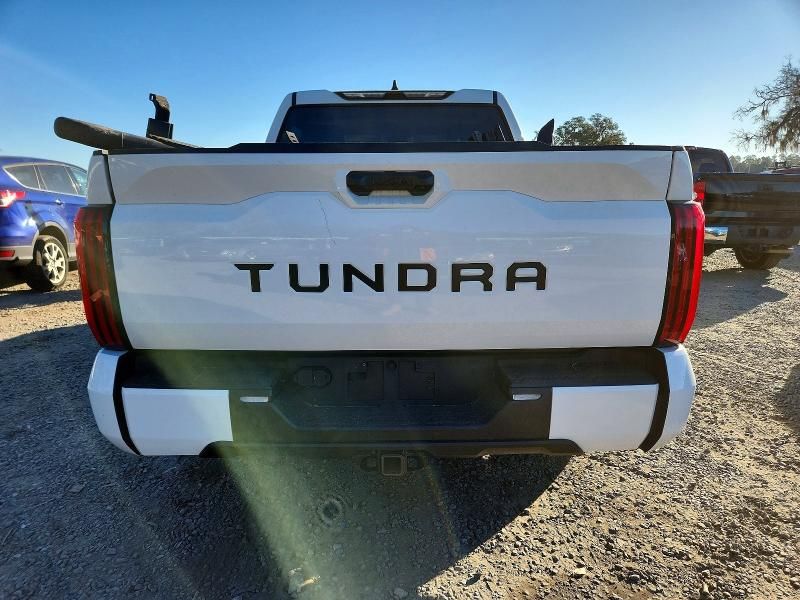 2024 Toyota Tundra Crewmax sr