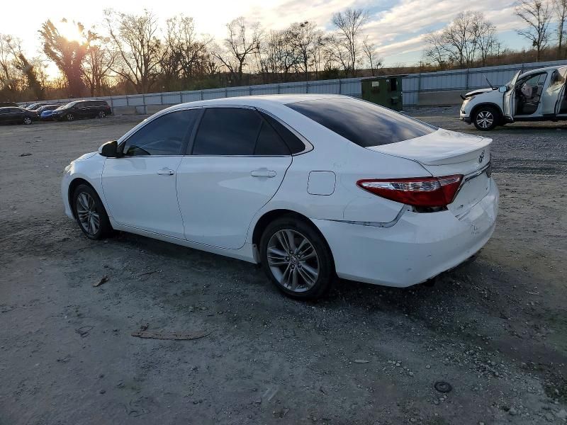 2016 Toyota Camry le