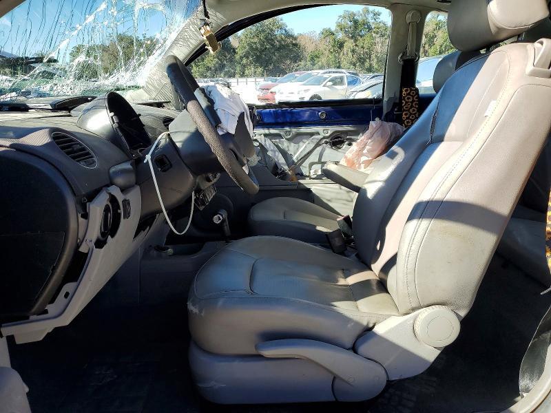 2008 Volkswagen New Beetle s