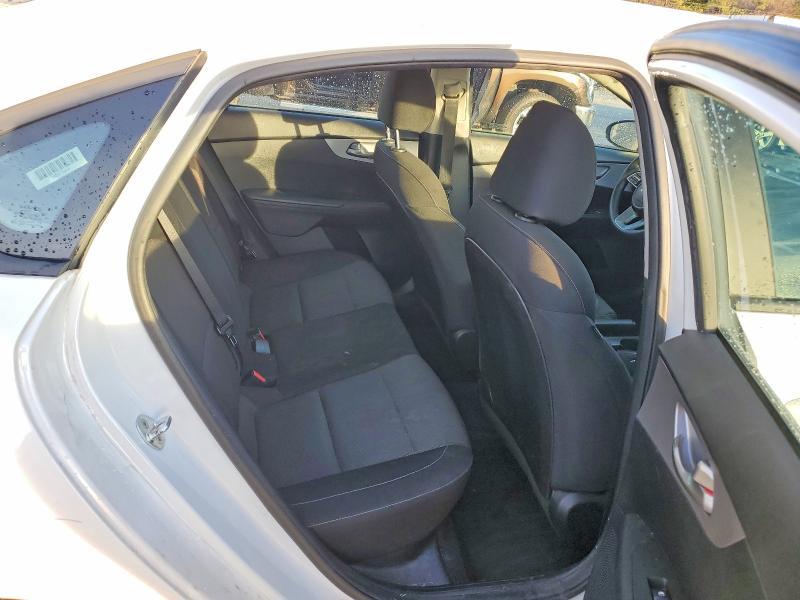 2022 KIA Forte fe