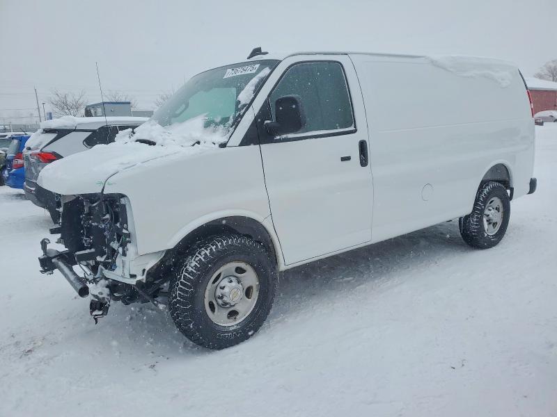 2025 Chev Express G2500